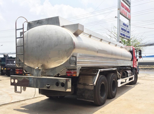 Thu&ecirc; xe bồn chở nước TPHCM cần ch&uacute; &yacute; nhiều điều