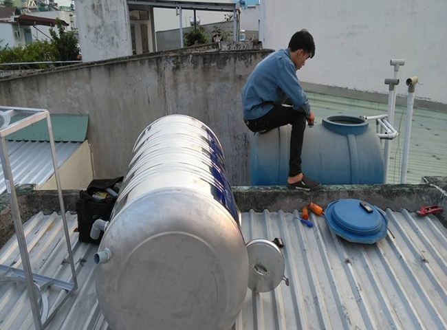 Vệ sinh bồn nước quận 9