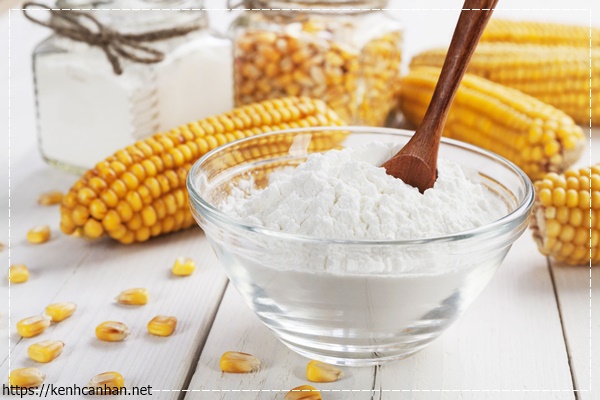 l&agrave;m sạch tường nh&agrave; bếp