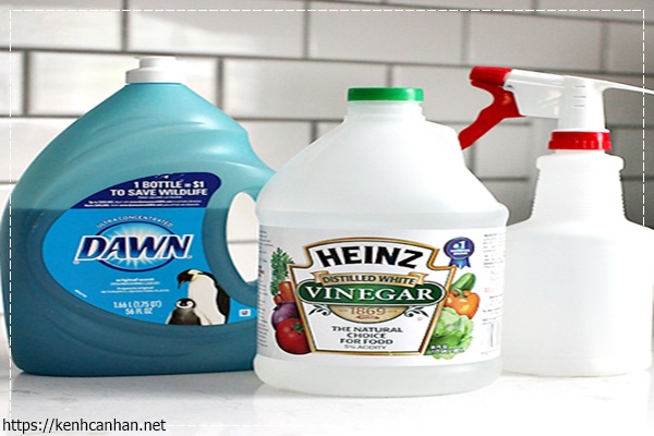 l&agrave;m sạch tường nh&agrave; bếp