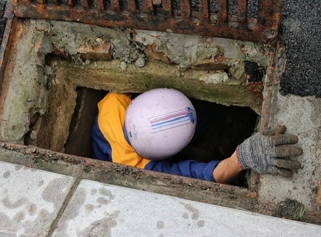 Bảng b&aacute;o gi&aacute; nạo v&eacute;t hố ga quận 4 cạnh tranh nhất