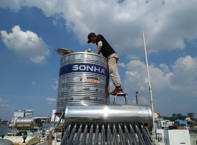 Vệ sinh bồn nước huyện Cần Giờ