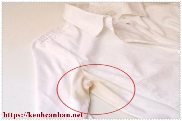 6 cách tẩy áo trắng dính màu nhanh, đơn giản trong tích tắc