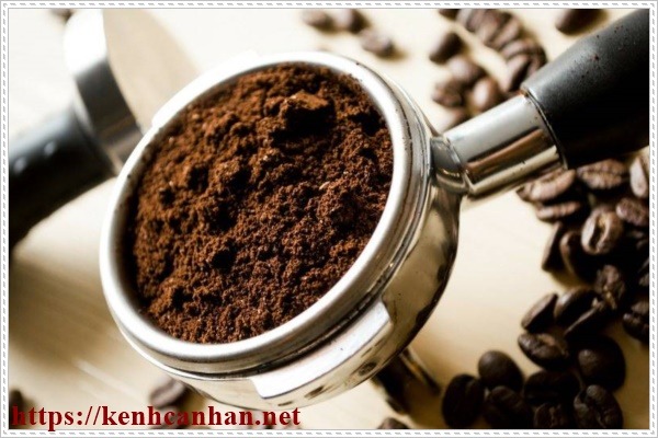 D&ugrave;ng b&atilde; c&agrave; ph&ecirc; để khử m&ugrave;i sơn nh&agrave; mới x&acirc;y
