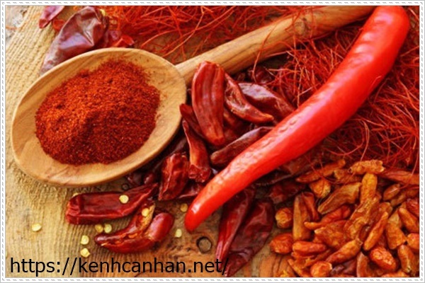 Đuổi chuột khỏi nhà bằng bột ớt