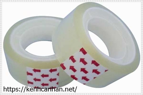 th&ocirc;ng bồn cầu bằng băng d&iacute;nh