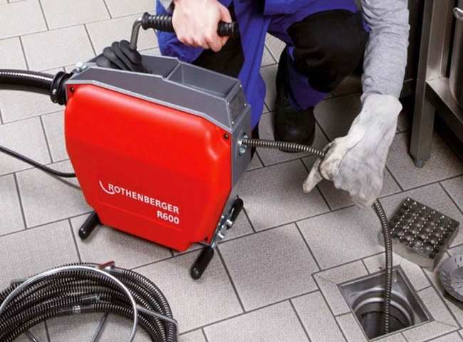 Dịch vụ th&ocirc;ng cống nghẹt quận 10 thi c&ocirc;ng nhanh ch&oacute;ng