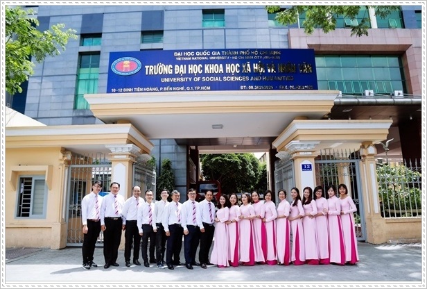 trung t&acirc;m dạy tiếng Ph&aacute;p: Đại học Khoa học X&atilde; hội v&agrave; Nh&acirc;n Văn